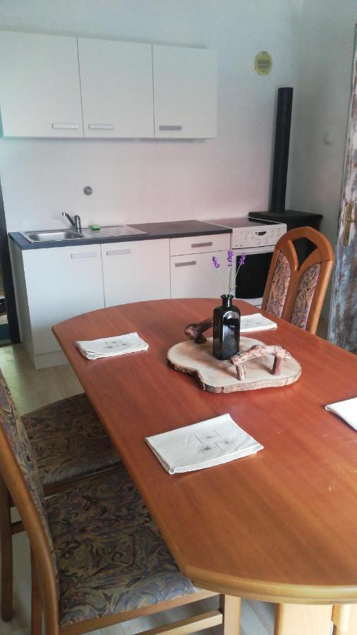 Gostel Koprivnik Pri Kocevju, Kocevski Rog 외부 사진