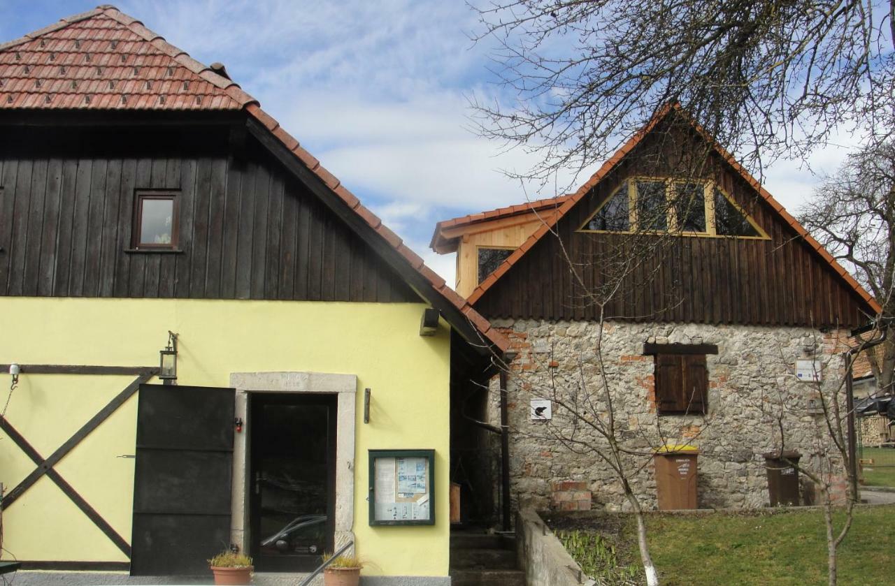 Gostel Koprivnik Pri Kocevju, Kocevski Rog 외부 사진